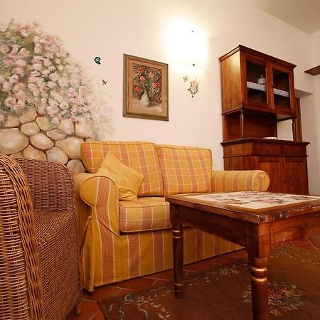 Gatto Bianco Tizzauli Villa Montespertoli Ngoại thất bức ảnh