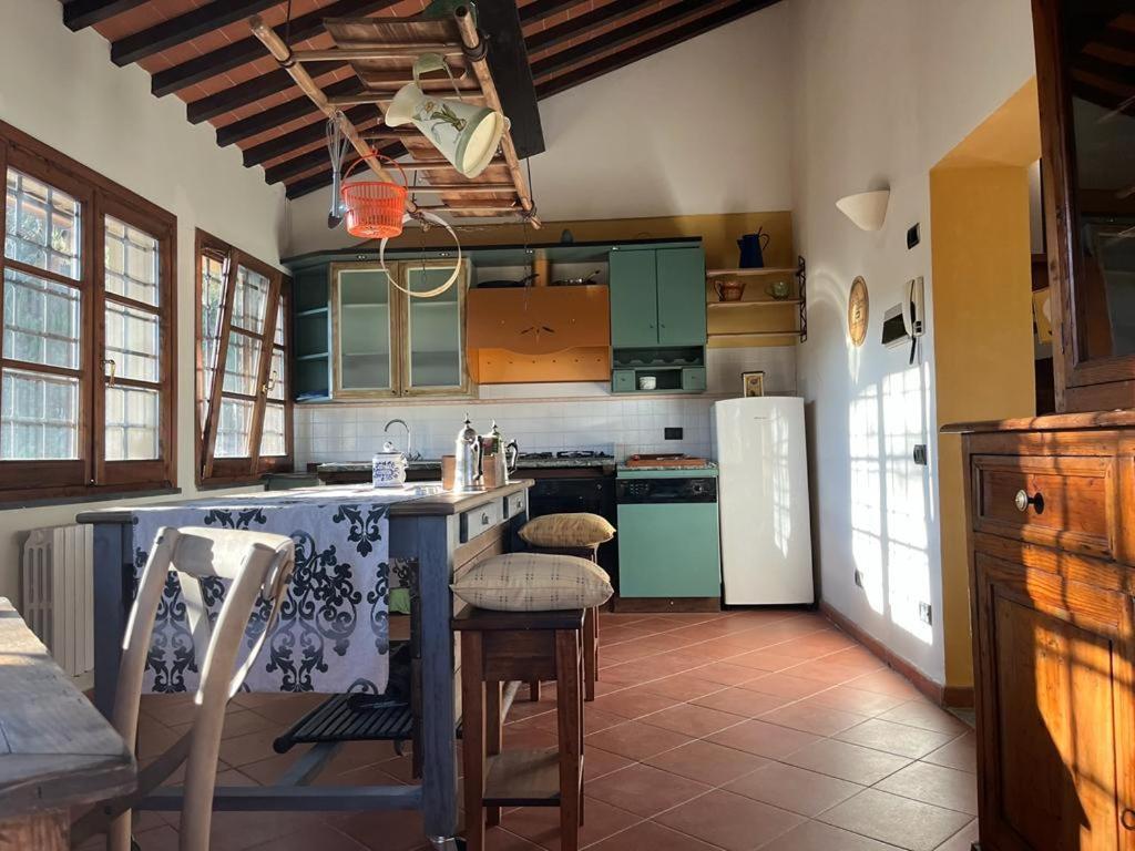 Gatto Bianco Tizzauli Villa Montespertoli Ngoại thất bức ảnh